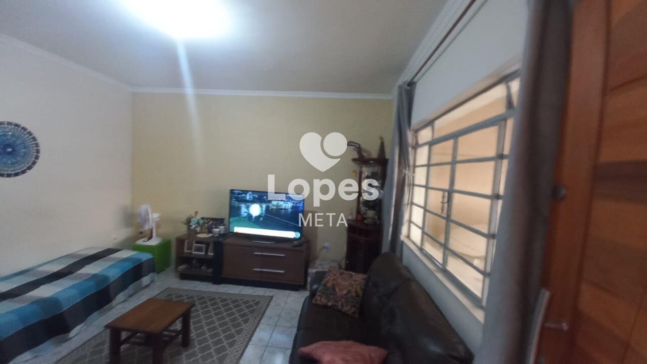 Casa à venda com 3 quartos, 140m² - Foto 11