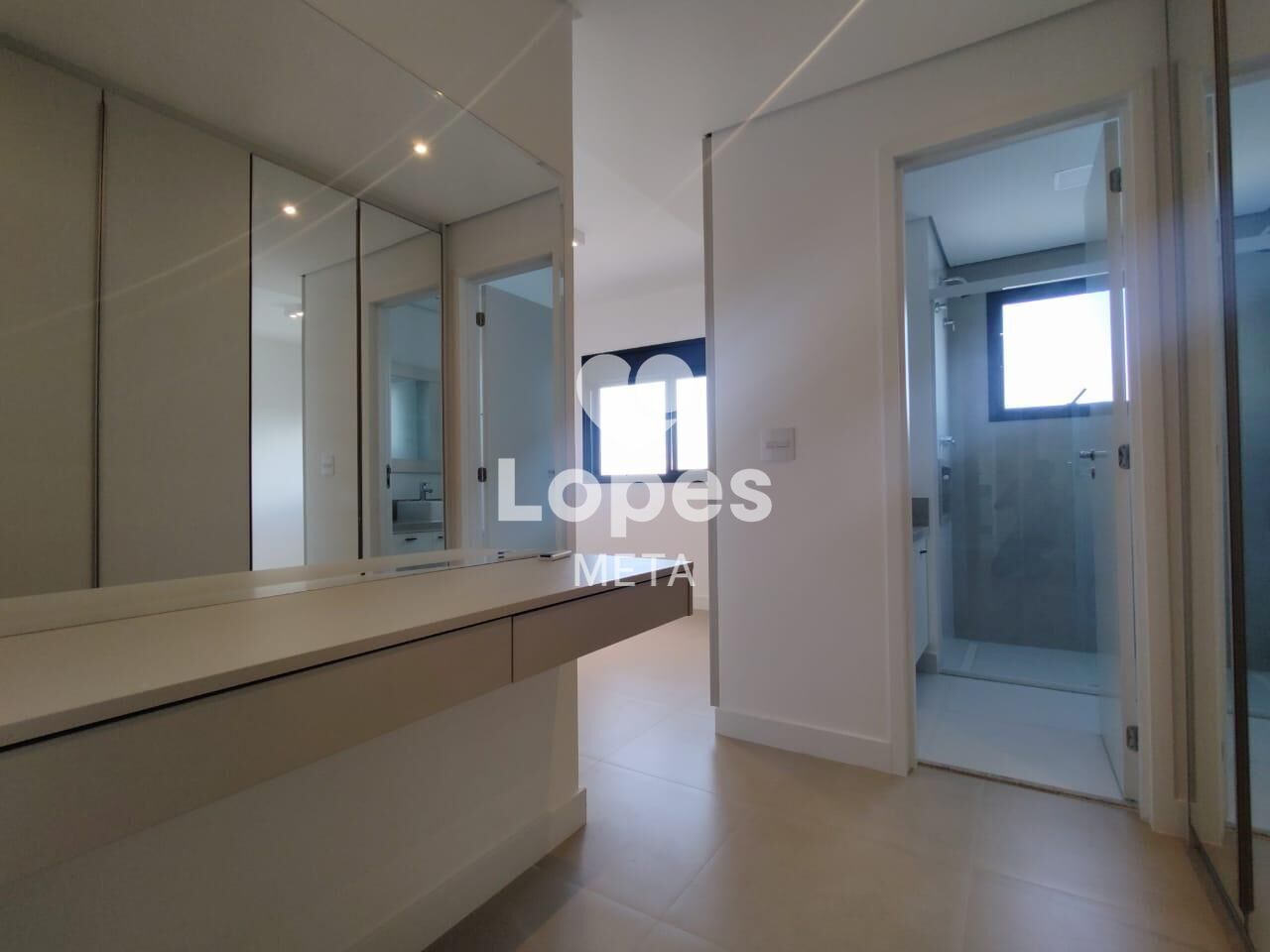 Apartamento para alugar com 3 quartos, 120m² - Foto 16