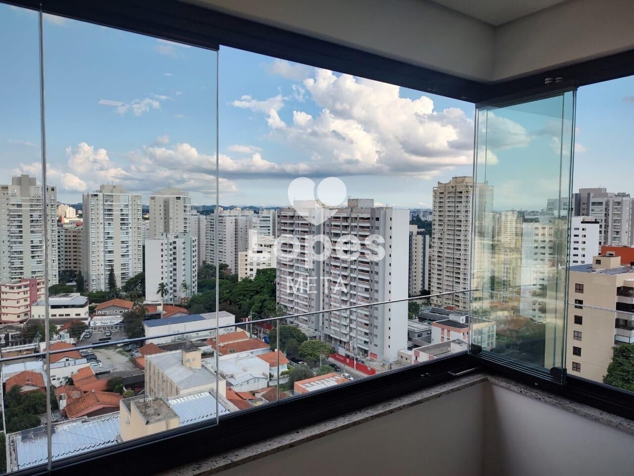 Apartamento para alugar com 3 quartos, 120m² - Foto 34
