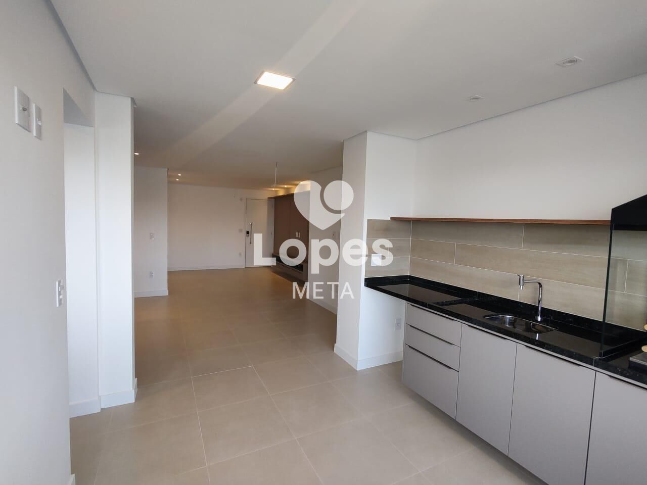 Apartamento para alugar com 3 quartos, 120m² - Foto 10
