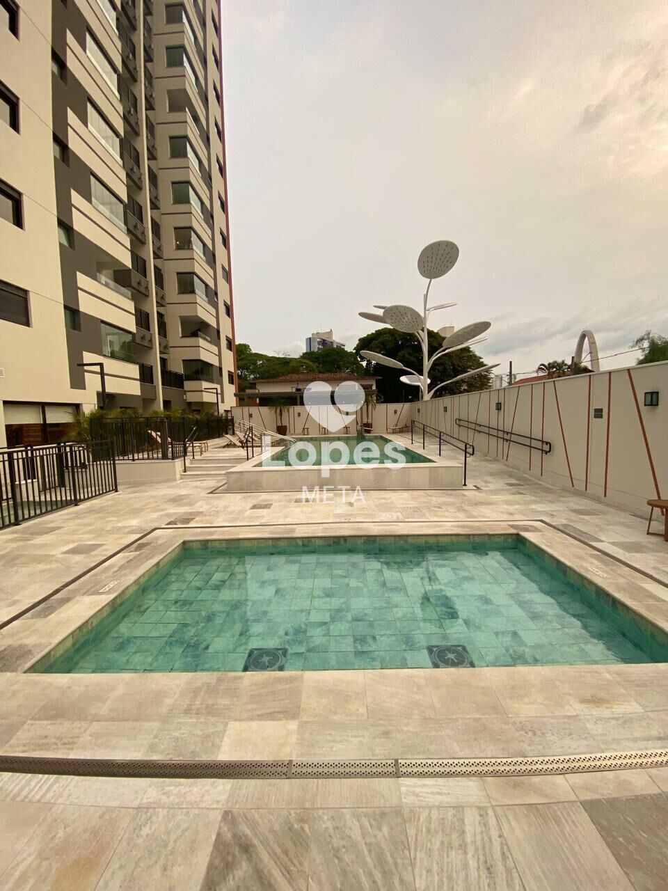 Apartamento para alugar com 3 quartos, 120m² - Foto 2