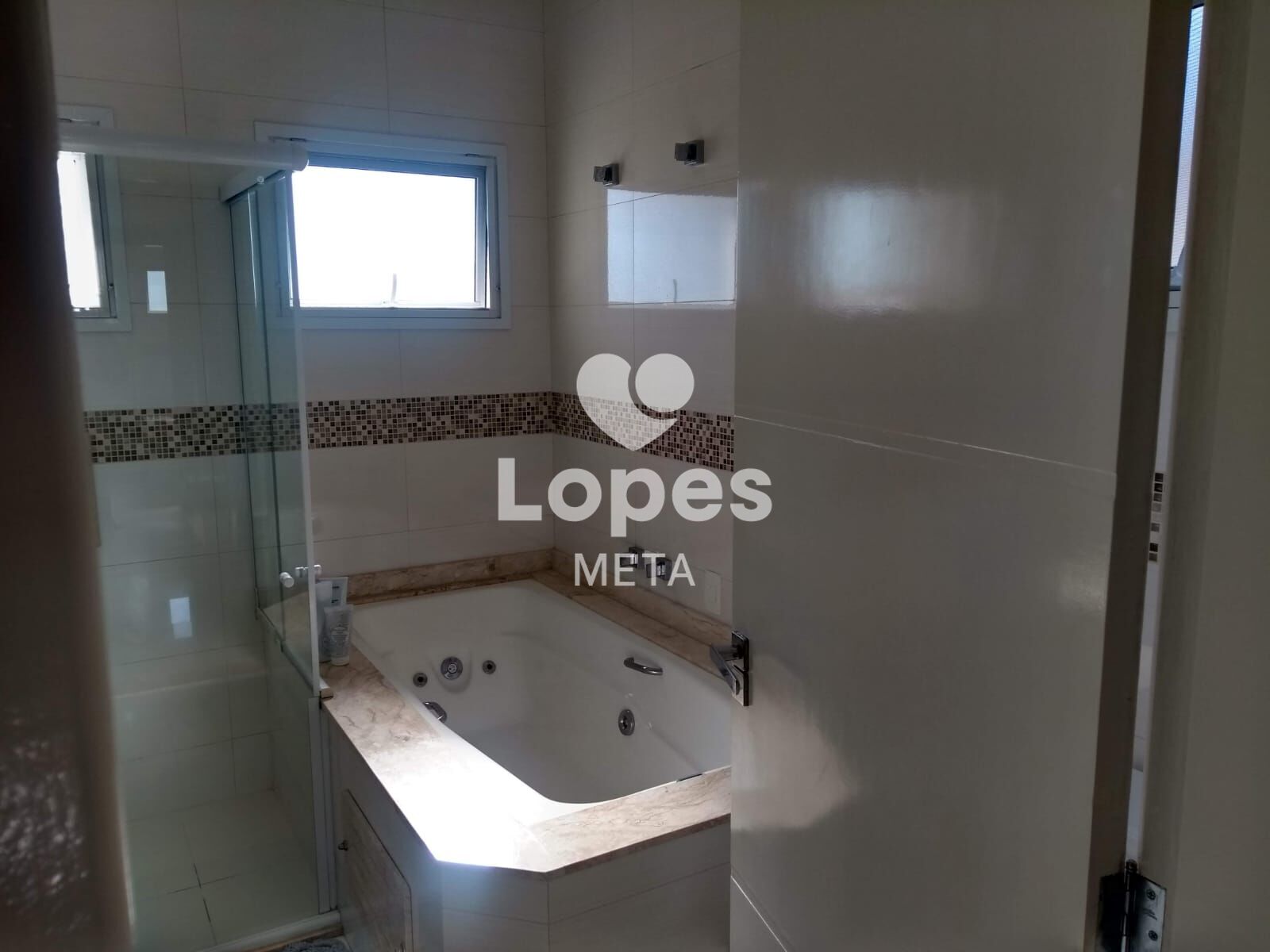 Casa à venda com 4 quartos, 337m² - Foto 31
