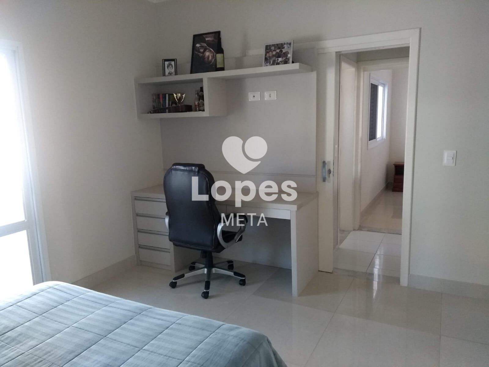 Casa à venda com 4 quartos, 337m² - Foto 24