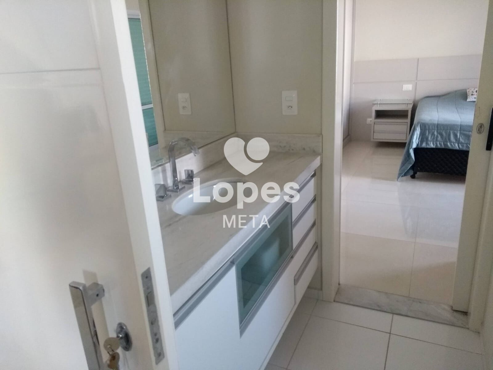 Casa à venda com 4 quartos, 337m² - Foto 32