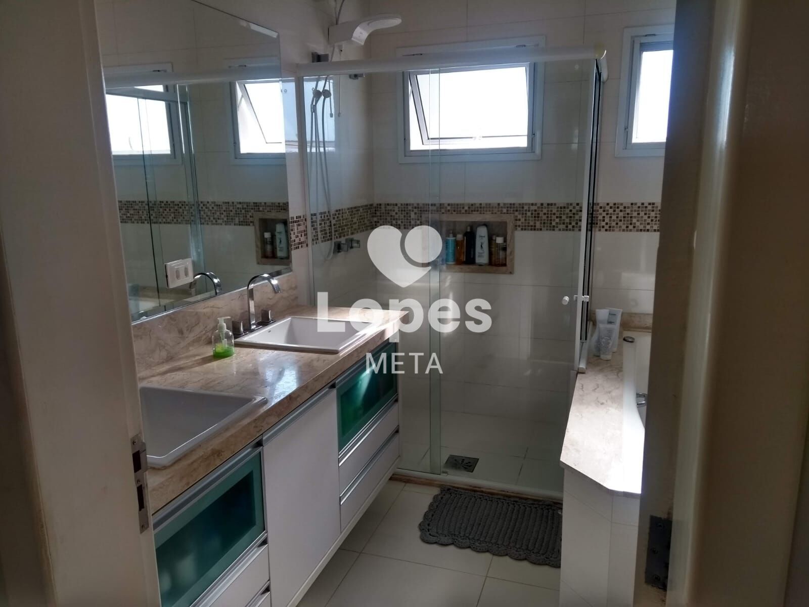 Casa à venda com 4 quartos, 337m² - Foto 30