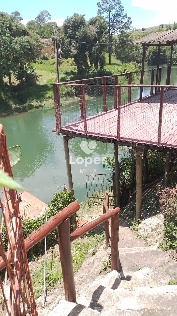 Chácara à venda com 2 quartos, 700m² - Foto 4