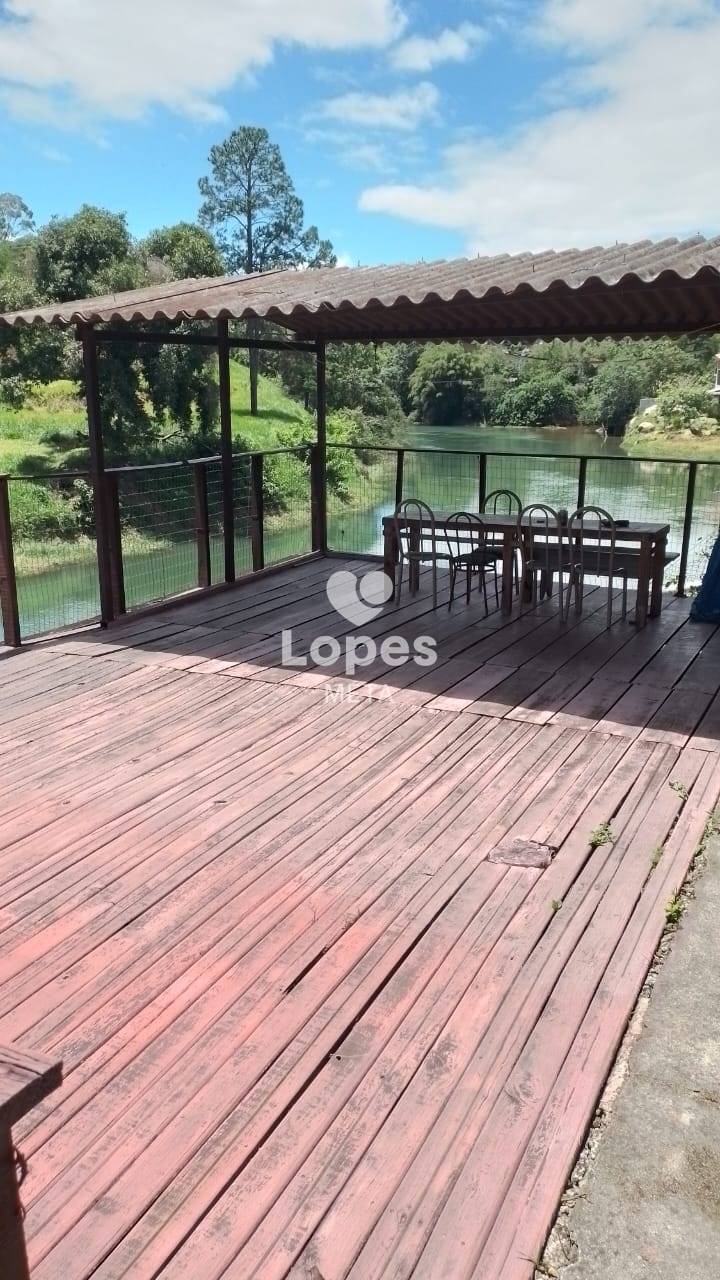 Chácara à venda com 2 quartos, 700m² - Foto 2