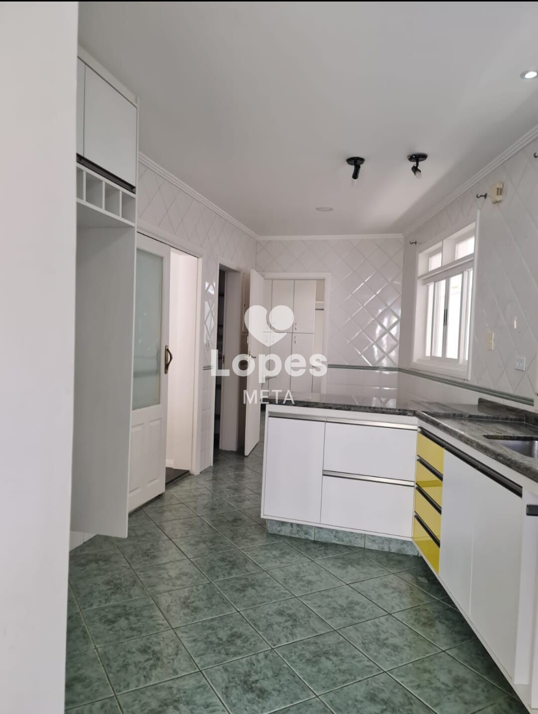 Casa, 4 quartos, 285 m² - Foto 3