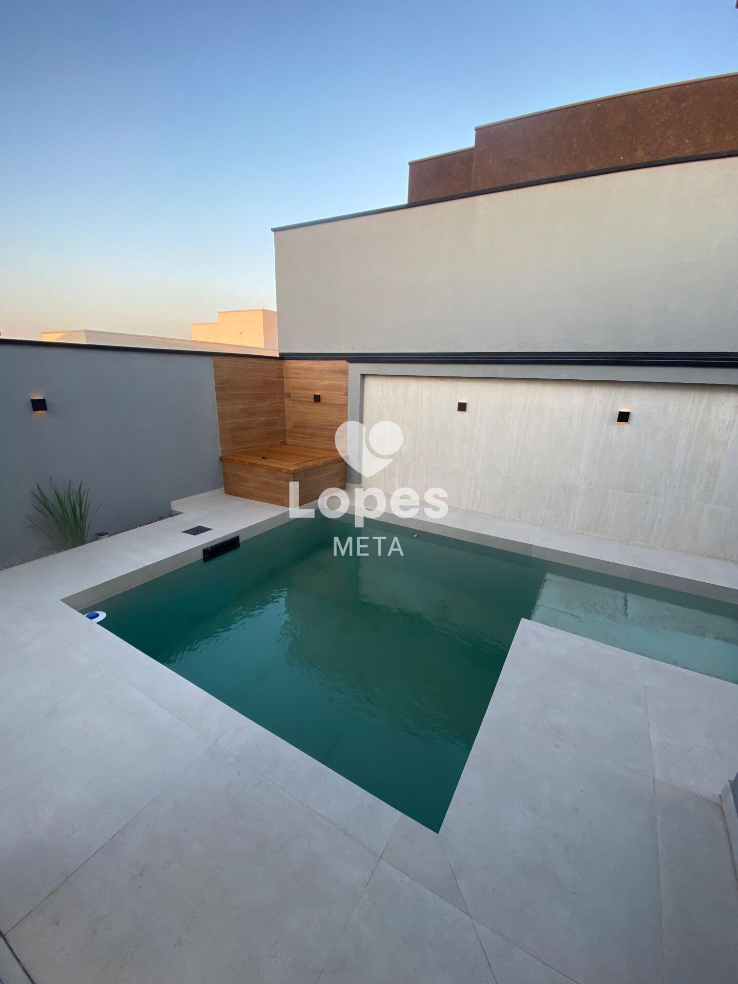 Casa à venda com 3 quartos, 185m² - Foto 2