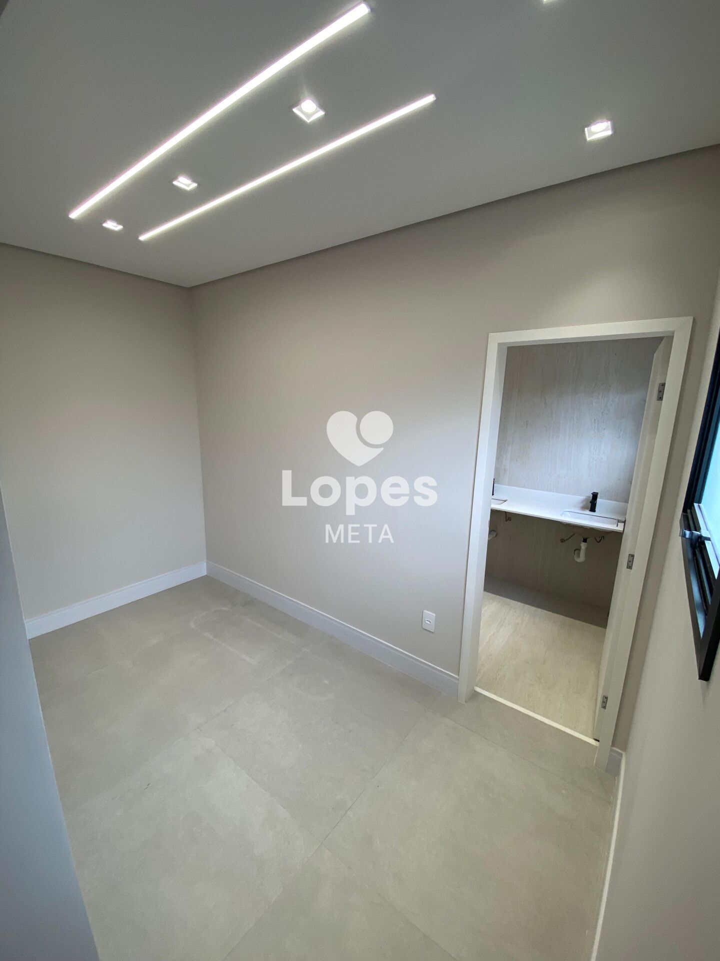Casa à venda com 3 quartos, 185m² - Foto 8