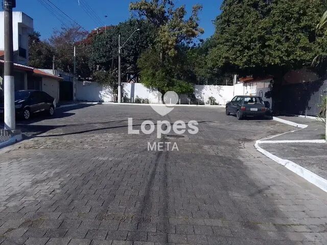 Casa à venda com 3 quartos, 200m² - Foto 4