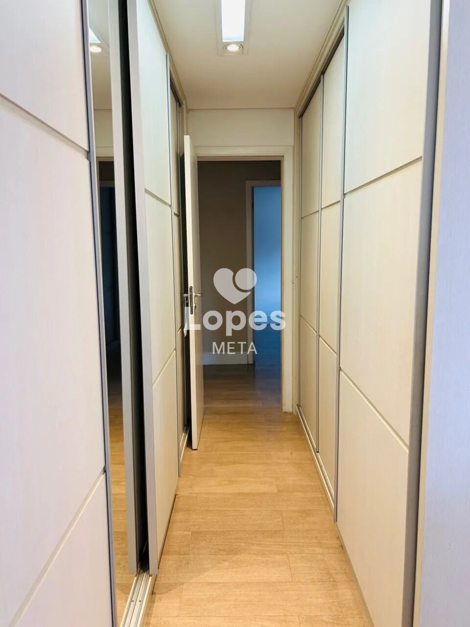 Apartamento à venda com 3 quartos, 194m² - Foto 8