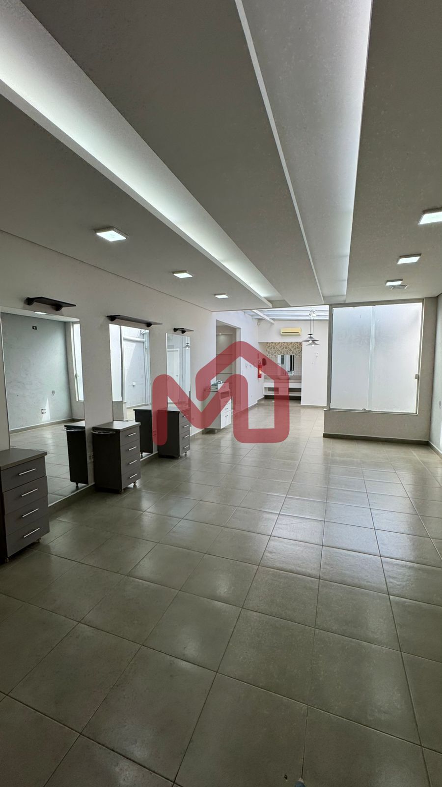 Loja-Salão, 160 m² - Foto 1