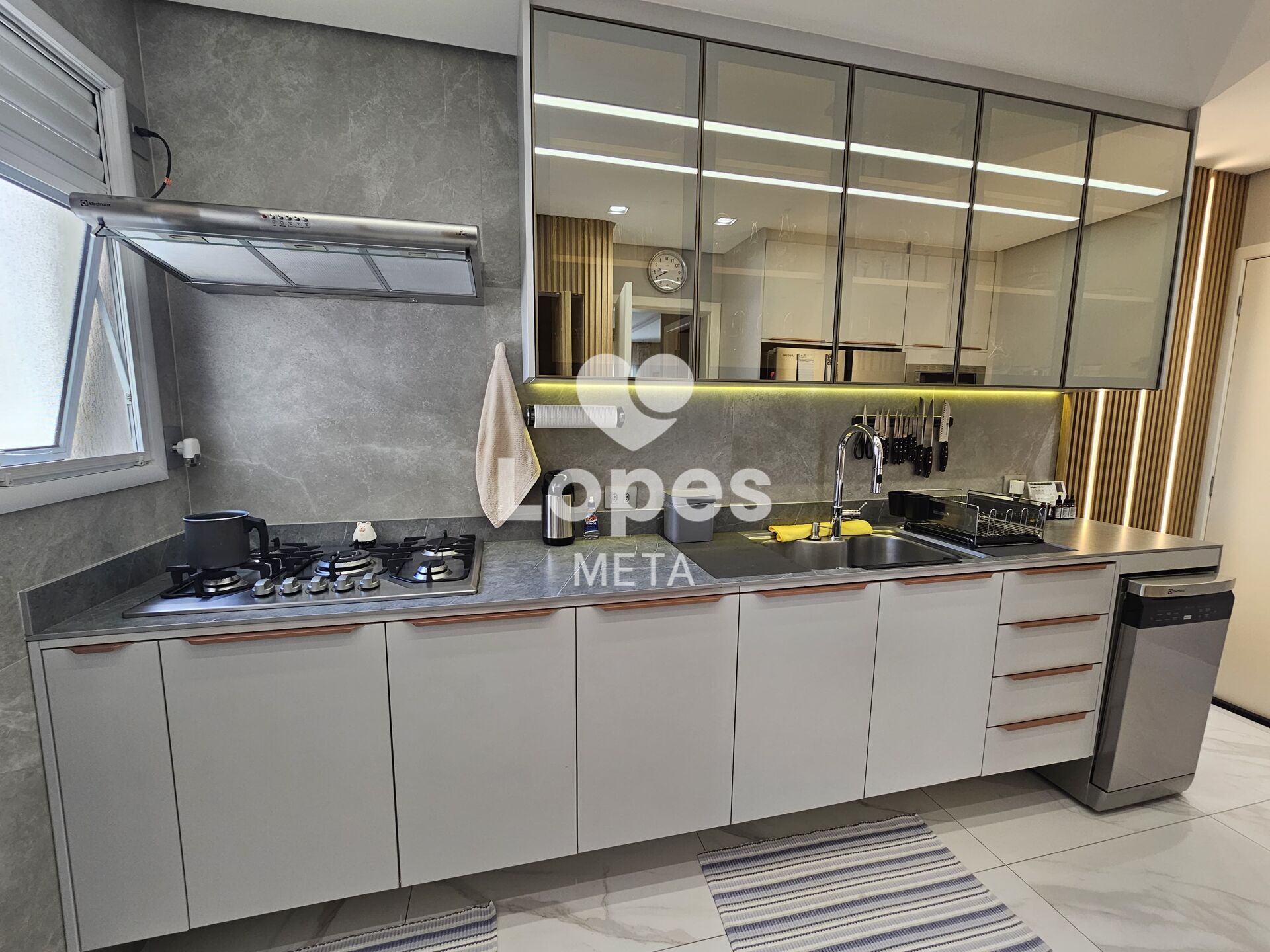 Apartamento à venda com 2 quartos, 105m² - Foto 13
