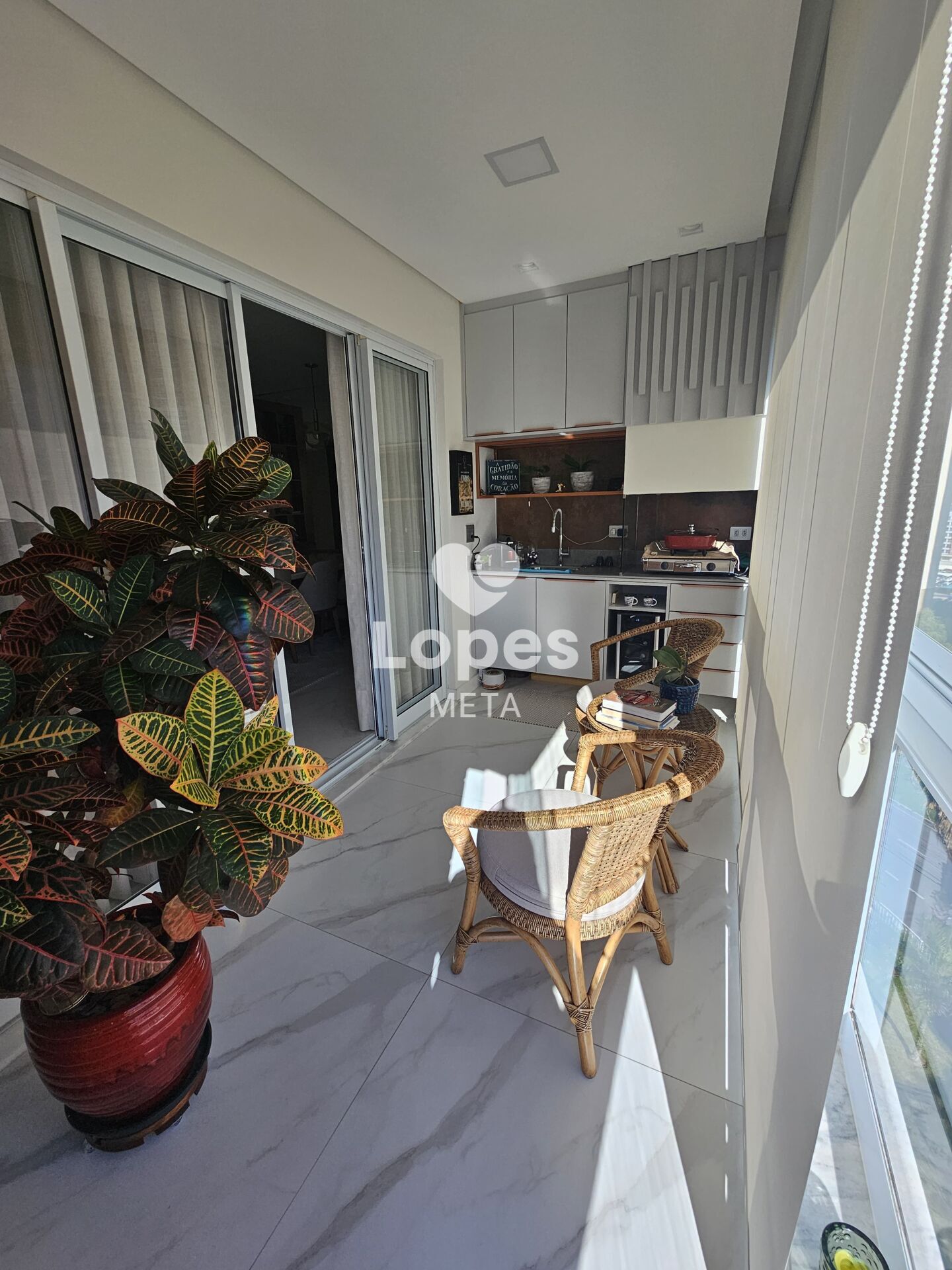 Apartamento à venda com 2 quartos, 105m² - Foto 9