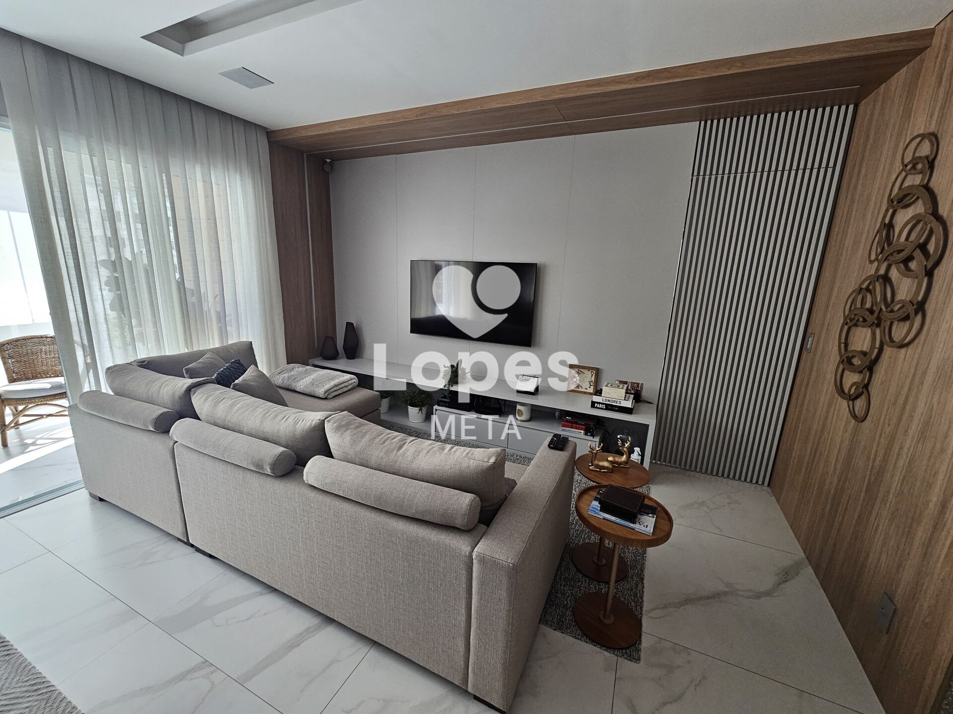 Apartamento à venda com 2 quartos, 105m² - Foto 7
