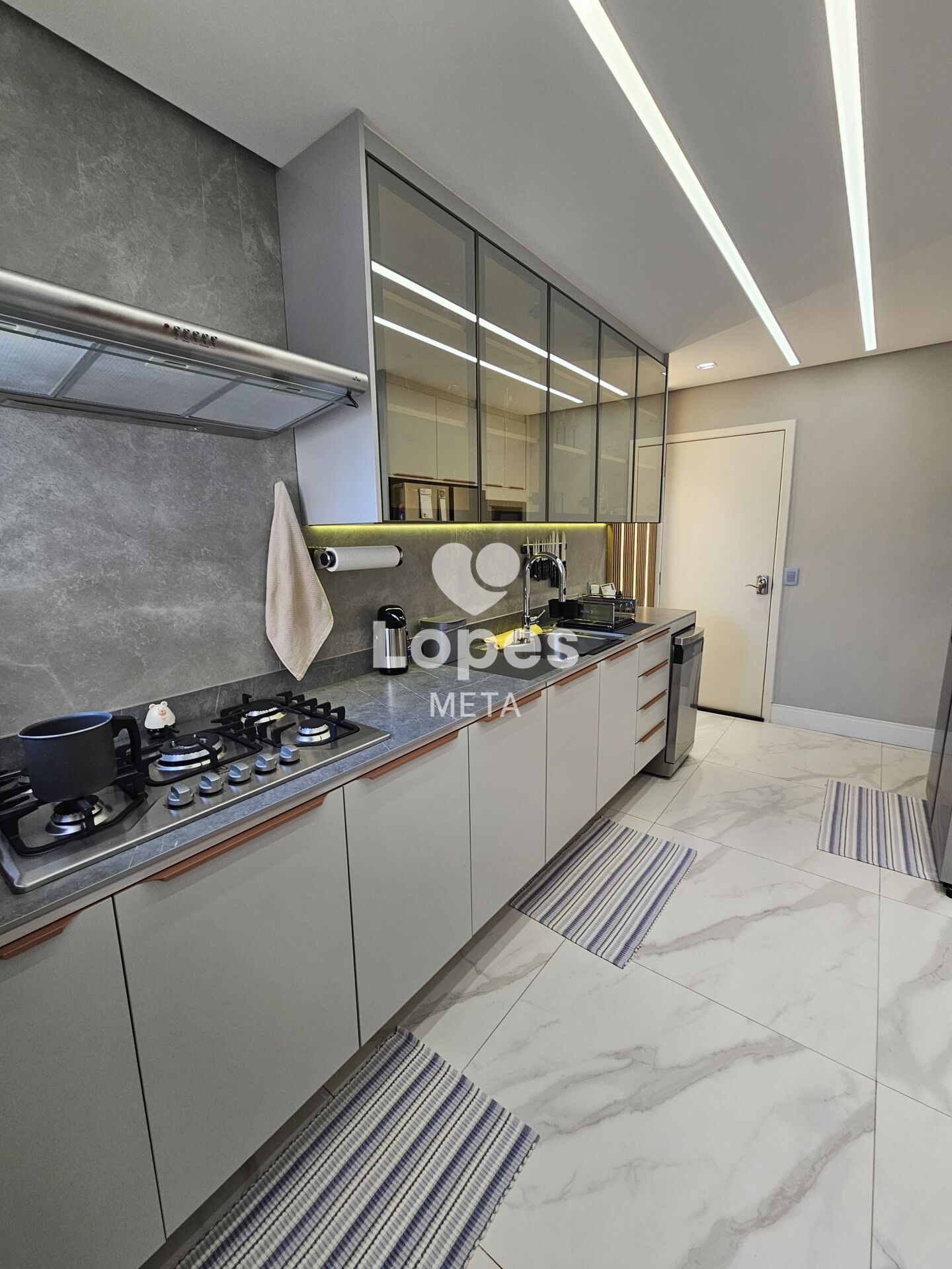 Apartamento à venda com 2 quartos, 105m² - Foto 14