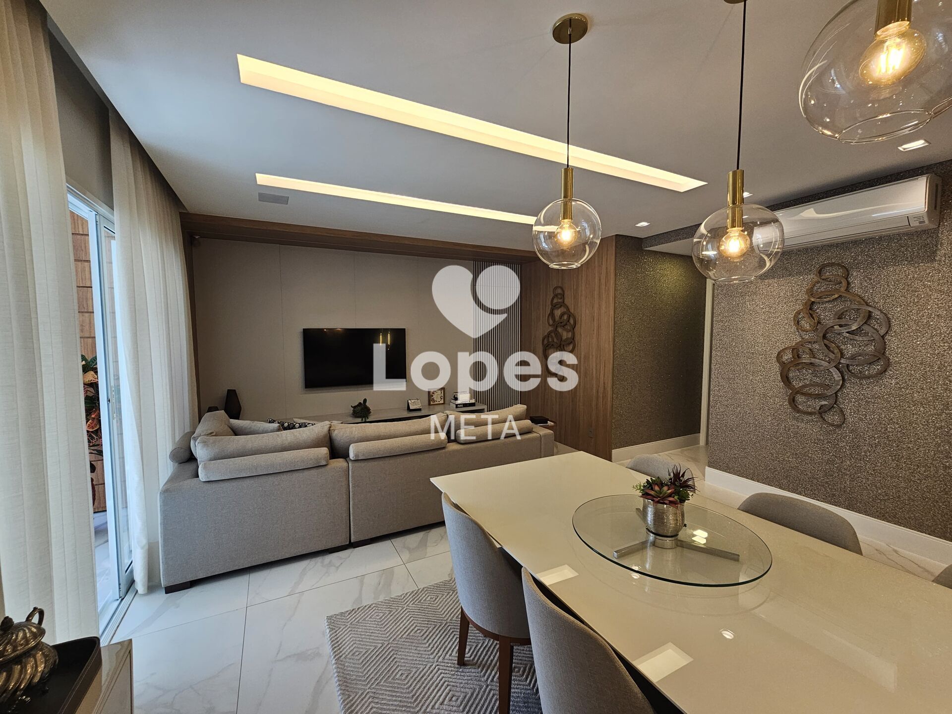 Apartamento à venda com 2 quartos, 105m² - Foto 2