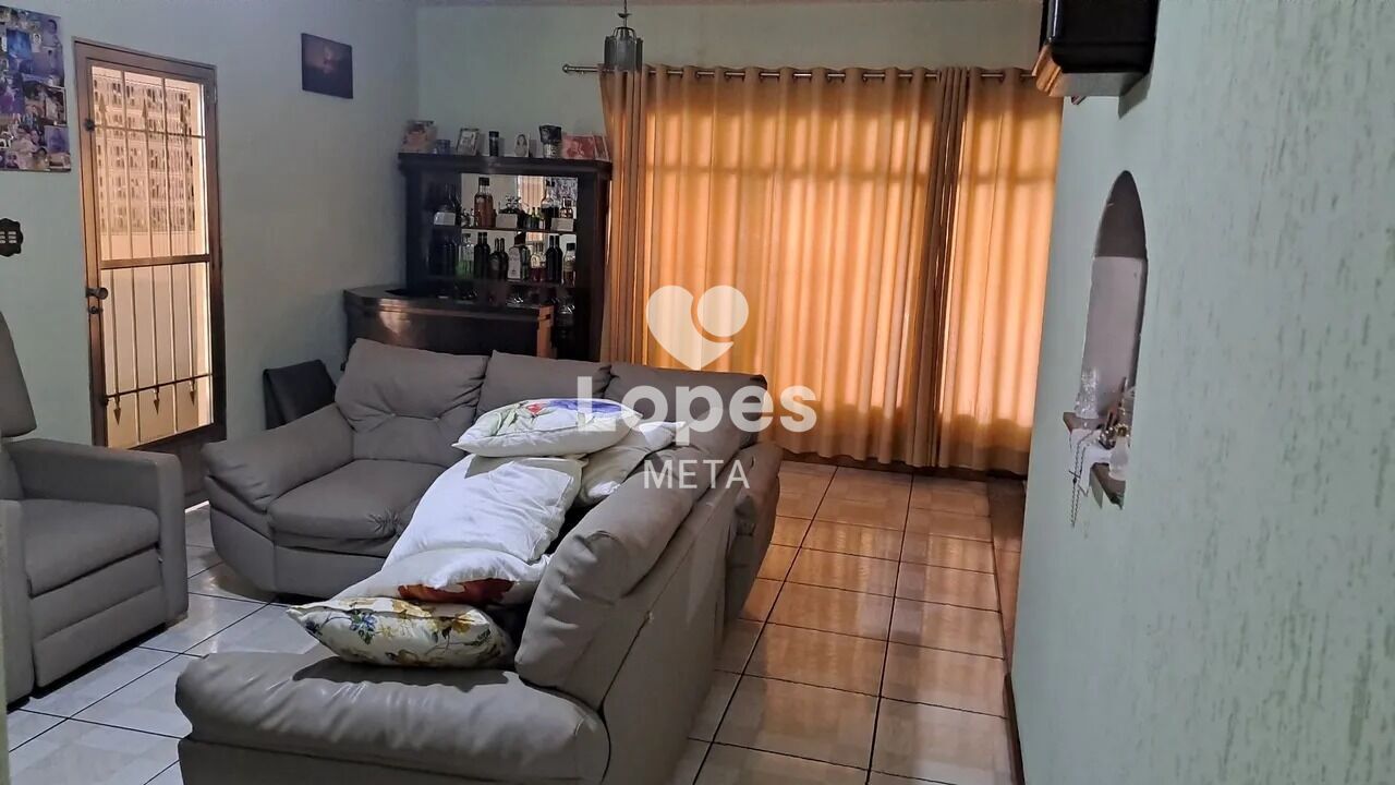 Casa, 3 quartos, 140 m² - Foto 1
