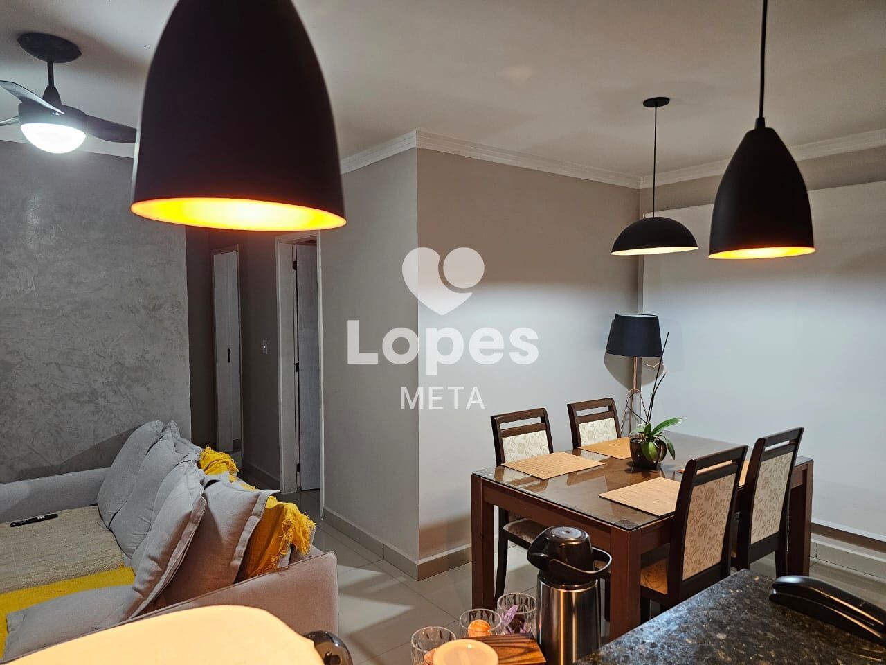 Apartamento à venda com 3 quartos, 65m² - Foto 2