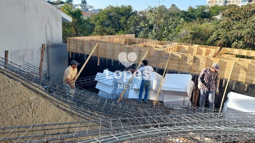 Casa à venda com 3 quartos, 180m² - Foto 12
