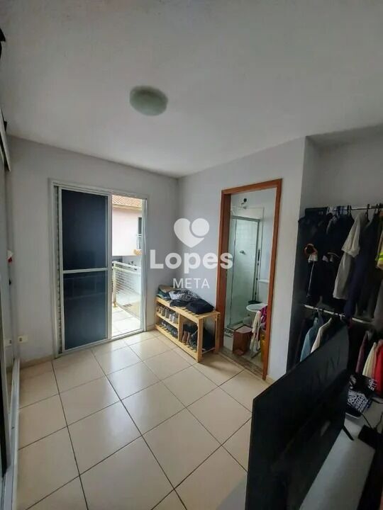 Casa à venda com 2 quartos, 75m² - Foto 11