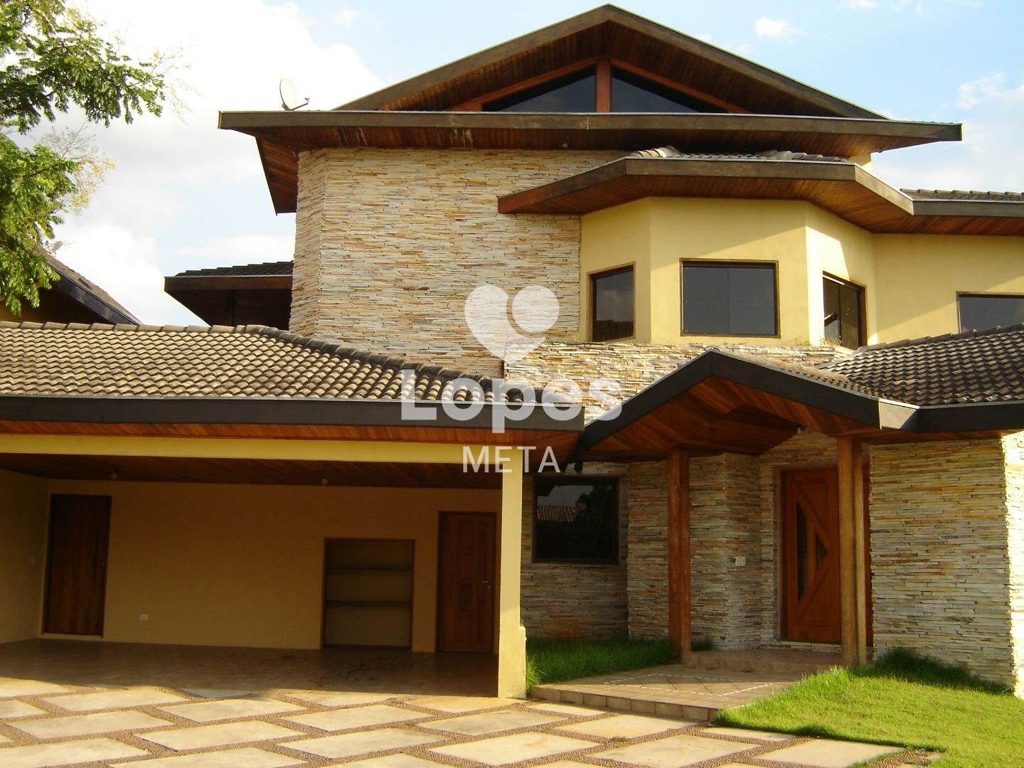 Sobrado à venda com 5 quartos, 700m² - Foto 2