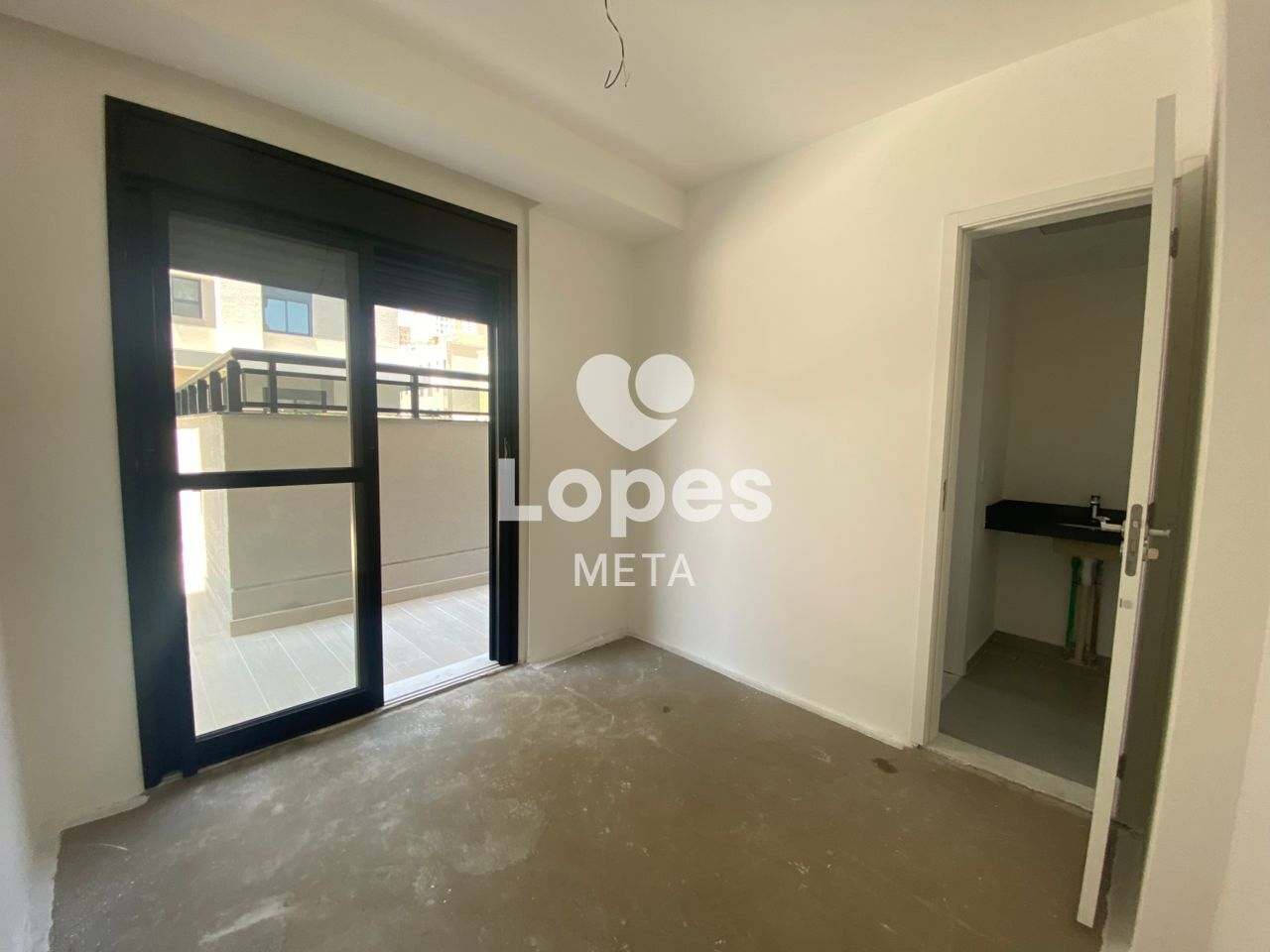 Apartamento à venda com 3 quartos, 141m² - Foto 12