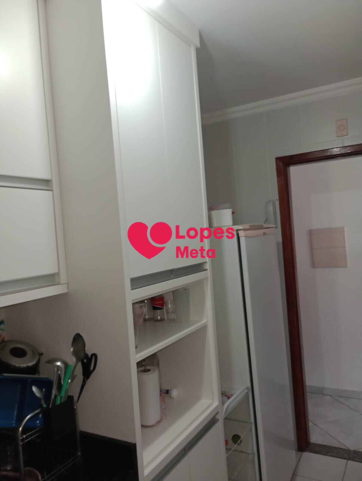 Apartamento à venda com 2 quartos, 67m² - Foto 3