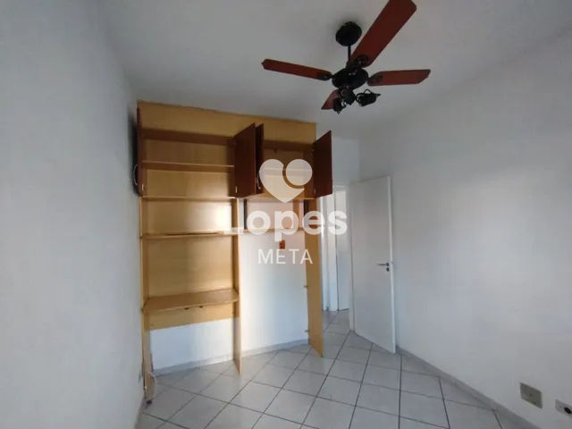Apartamento à venda com 2 quartos, 70m² - Foto 6
