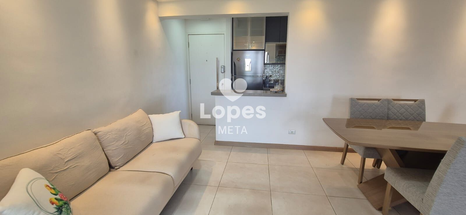 Apartamento à venda com 2 quartos, 70m² - Foto 4