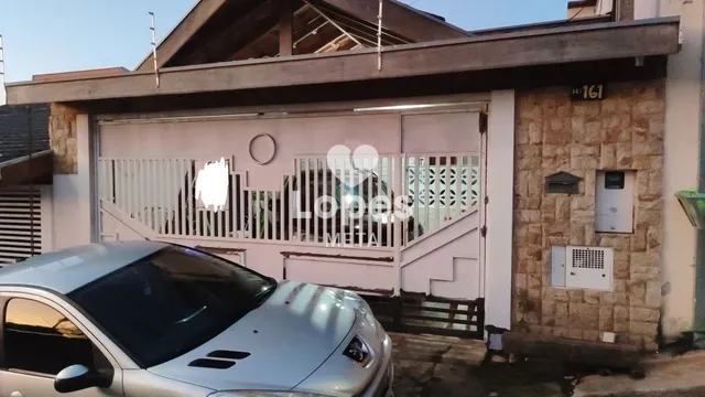 Casa à venda com 3 quartos, 140m² - Foto 1