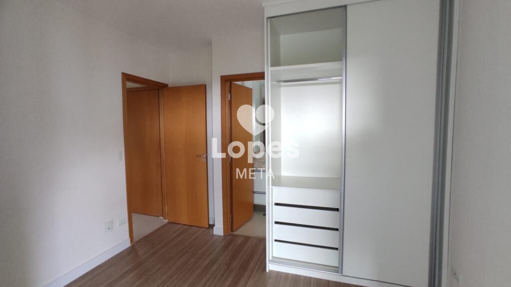 Apartamento à venda com 3 quartos, 160m² - Foto 4