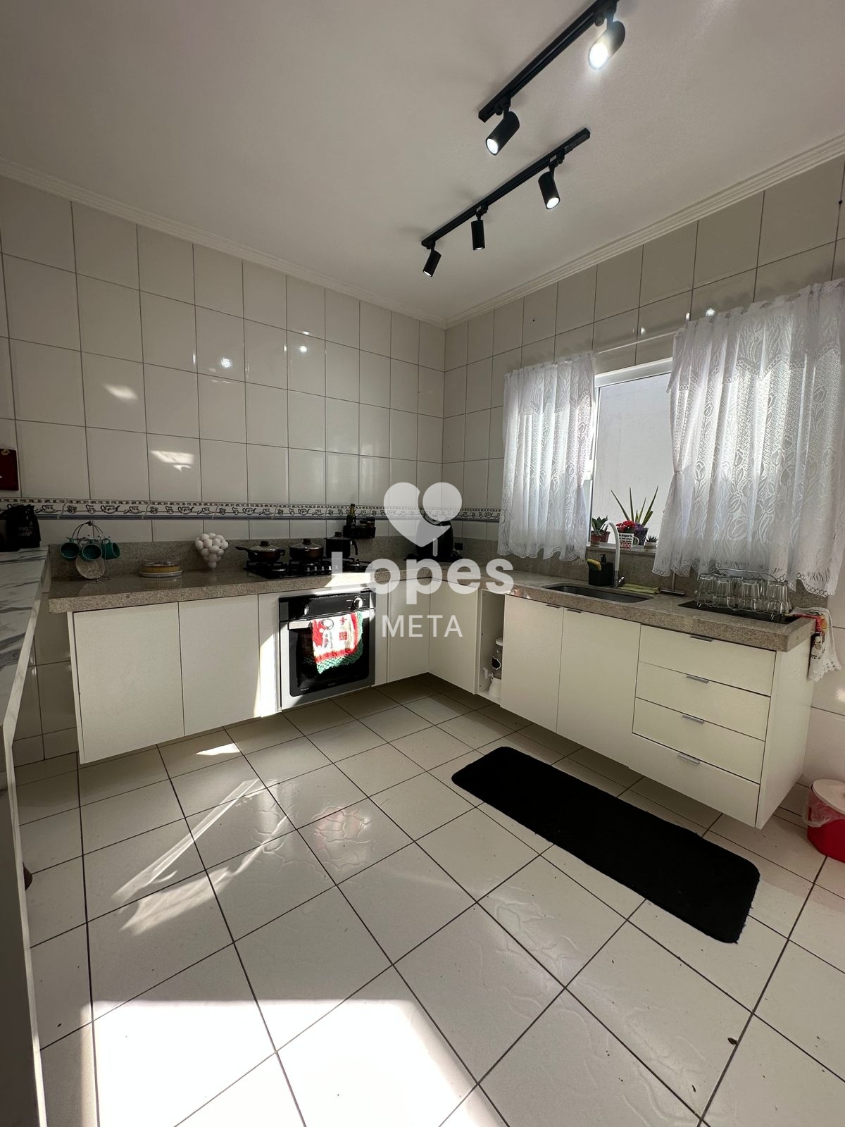 Casa à venda com 3 quartos, 125m² - Foto 7
