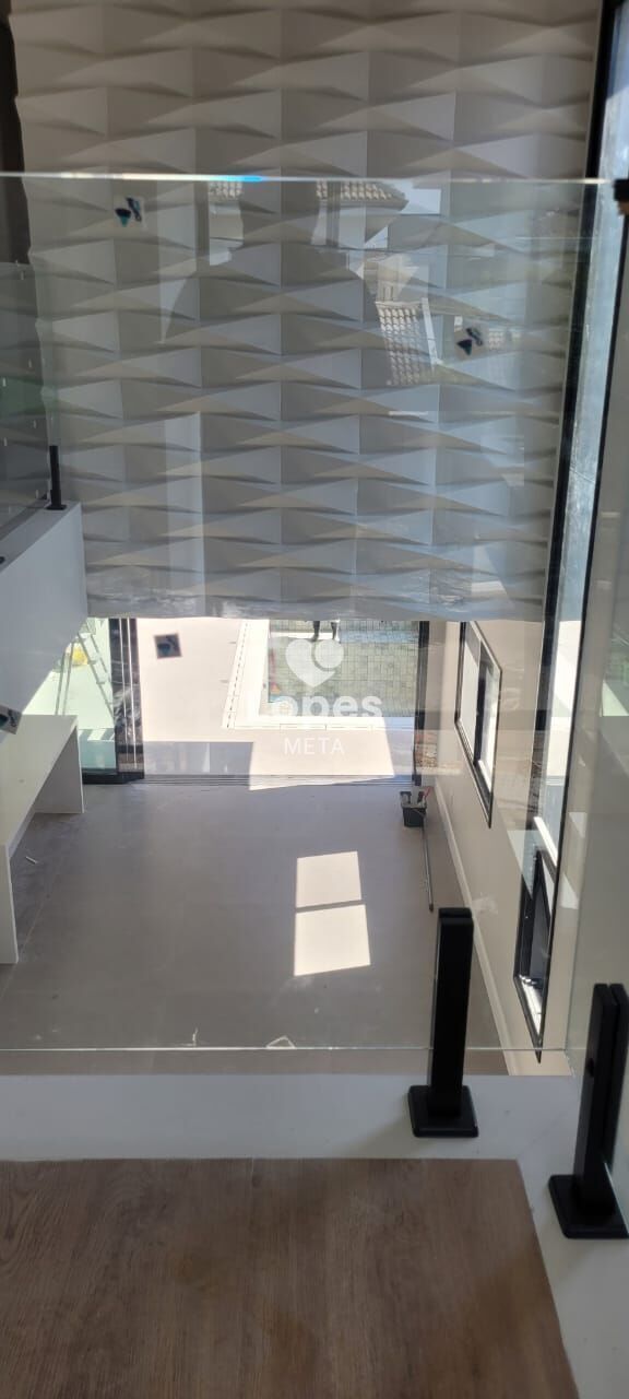 Casa à venda com 4 quartos, 270m² - Foto 8