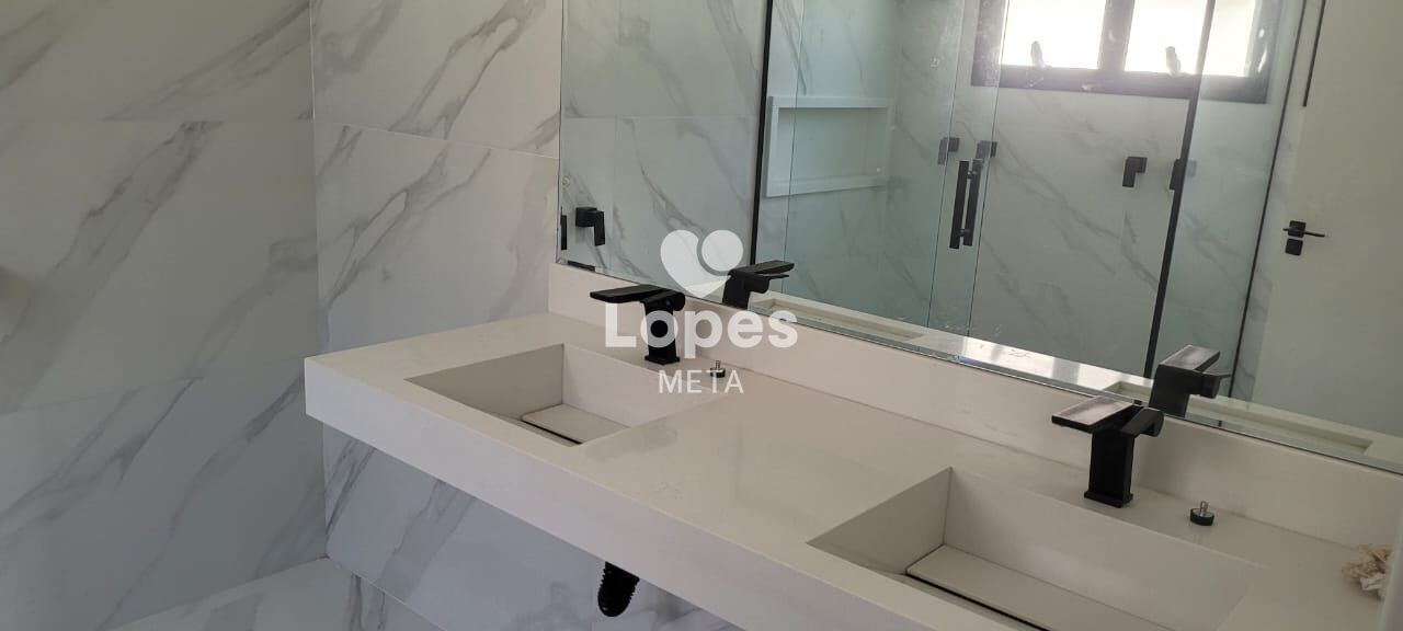 Casa à venda com 4 quartos, 270m² - Foto 6
