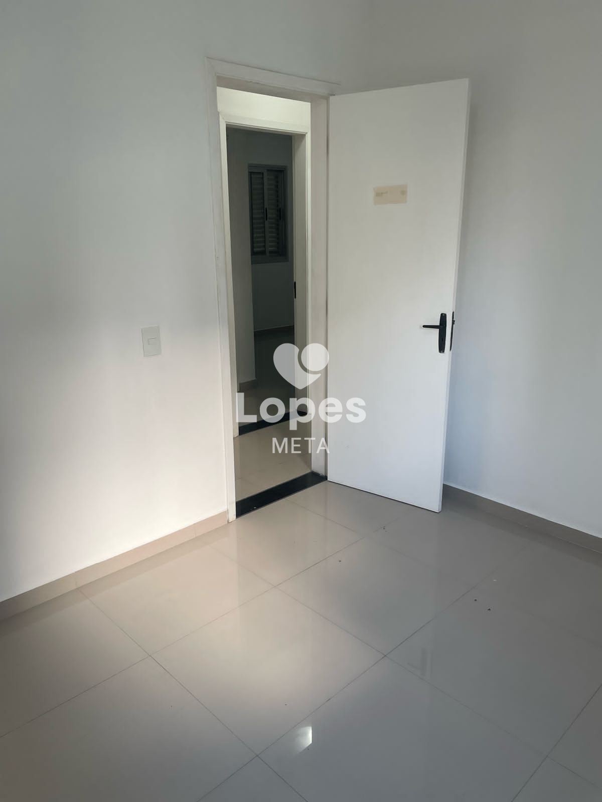 Apartamento à venda com 3 quartos, 90m² - Foto 3