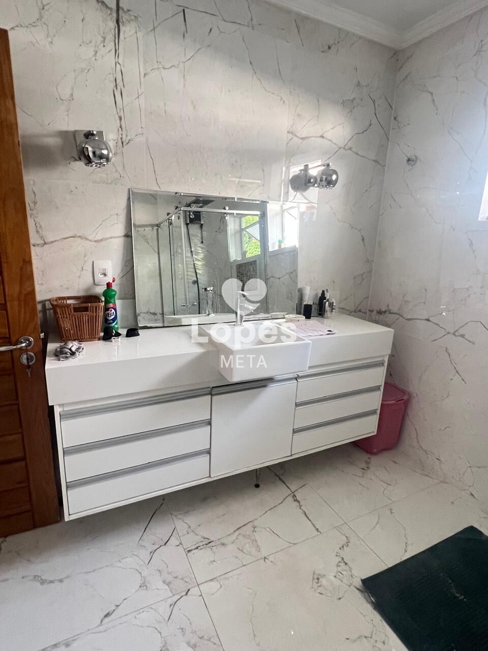 Casa para alugar com 4 quartos, 260m² - Foto 17