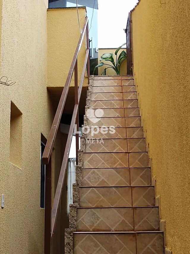 Sobrado à venda com 4 quartos, 110m² - Foto 3