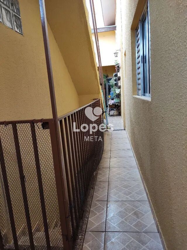 Sobrado à venda com 4 quartos, 110m² - Foto 4