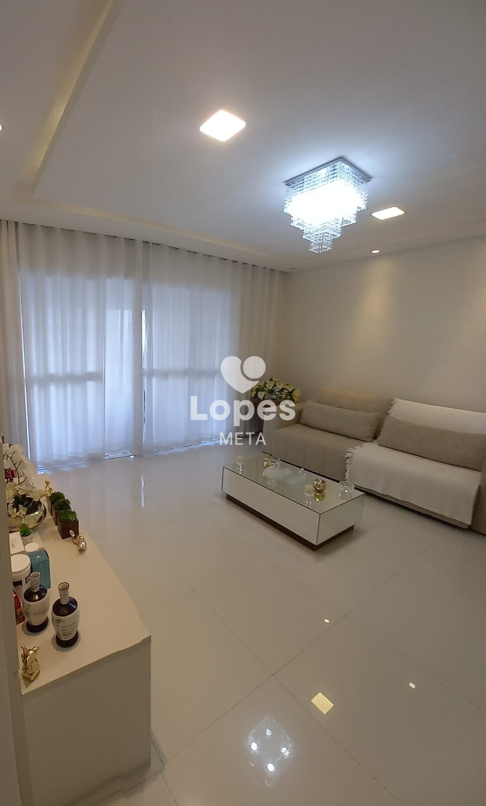 Apartamento para alugar com 2 quartos, 75m² - Foto 2