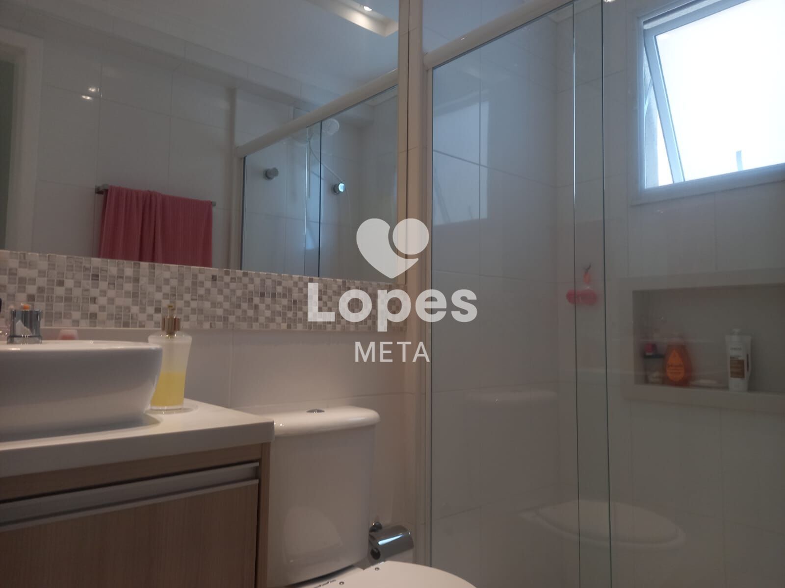 Apartamento para alugar com 2 quartos, 75m² - Foto 16