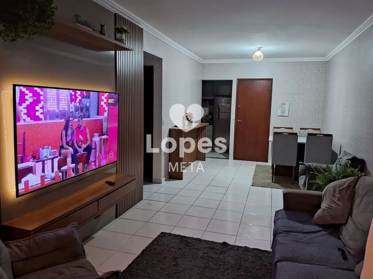 Apartamento à venda com 2 quartos, 70m² - Foto 1