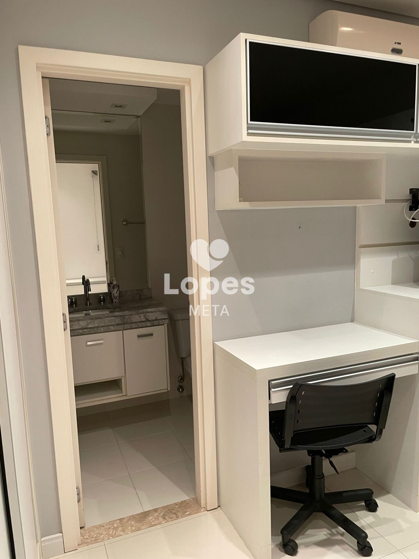 Apartamento à venda com 4 quartos, 183m² - Foto 14