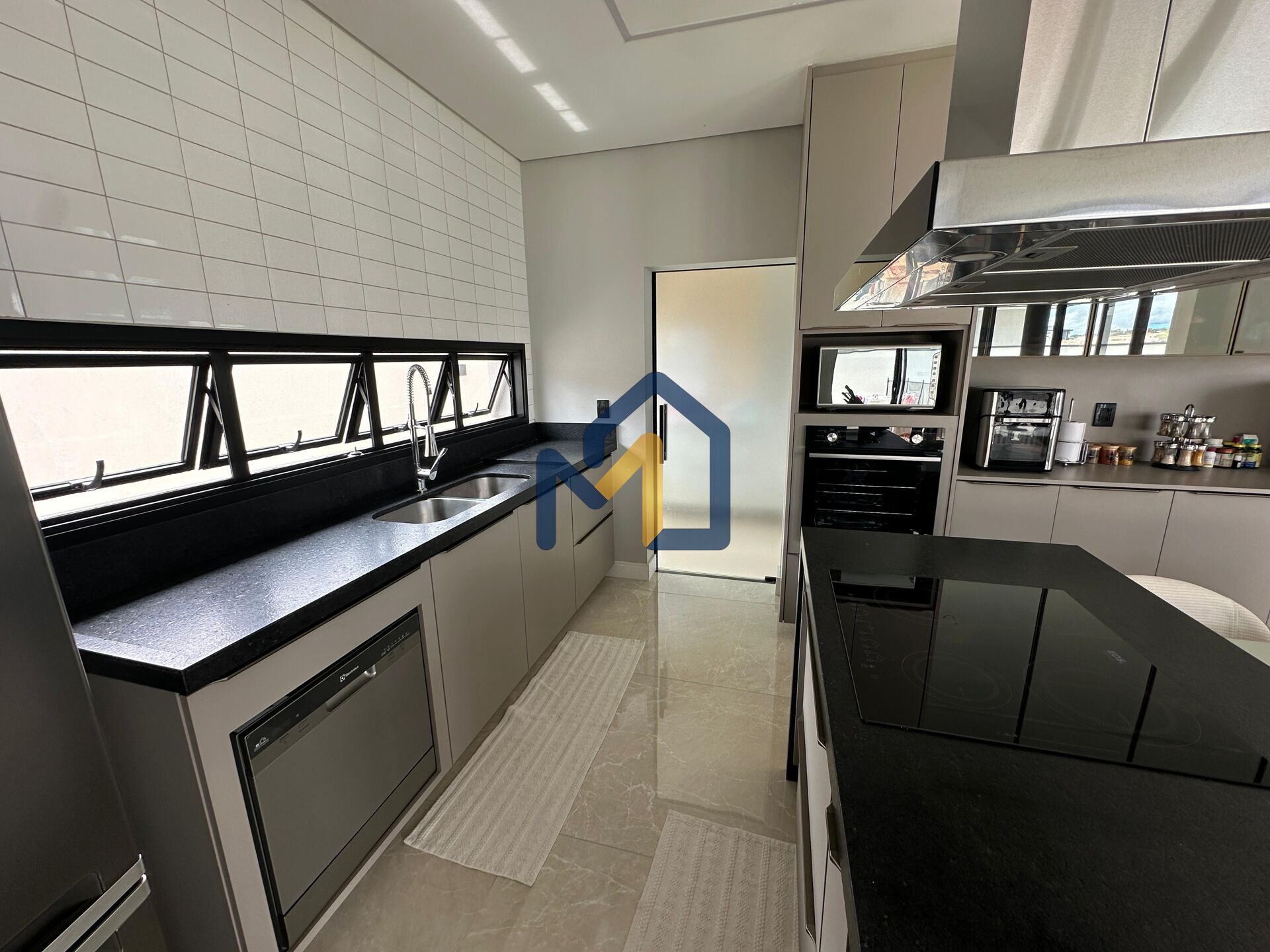 Casa, 4 quartos, 283 m² - Foto 4