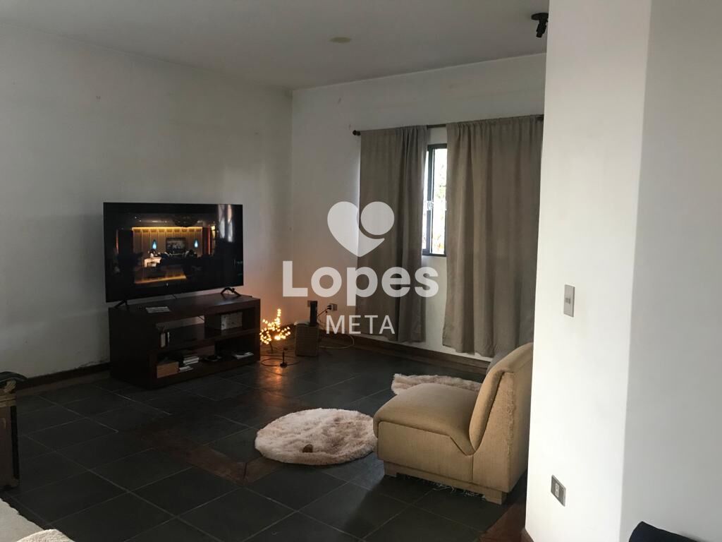 Casa à venda com 3 quartos, 360m² - Foto 3
