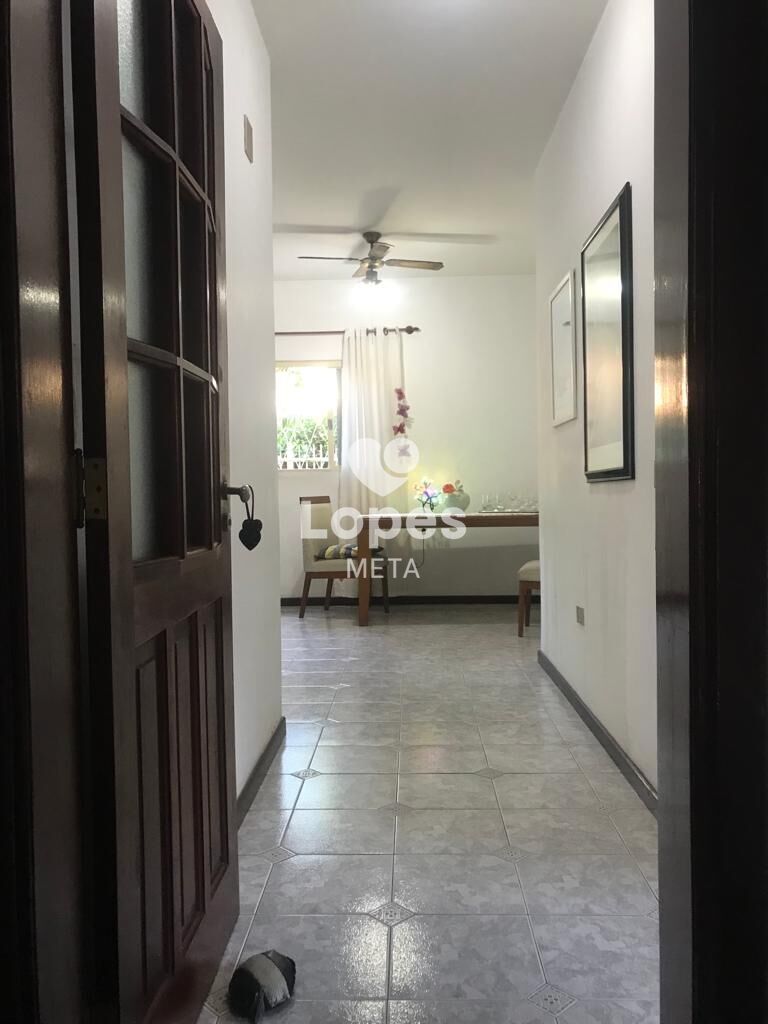 Casa à venda com 3 quartos, 360m² - Foto 9