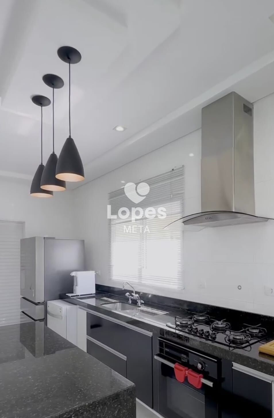 Casa à venda com 4 quartos, 270m² - Foto 5