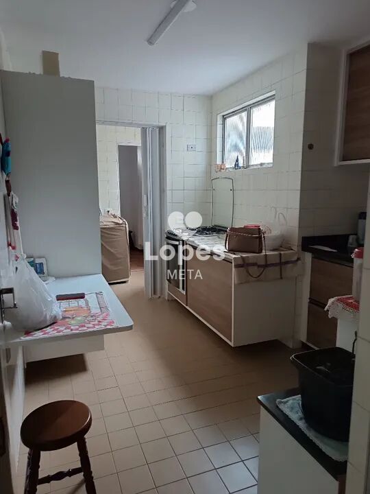 Apartamento à venda com 3 quartos, 115m² - Foto 2