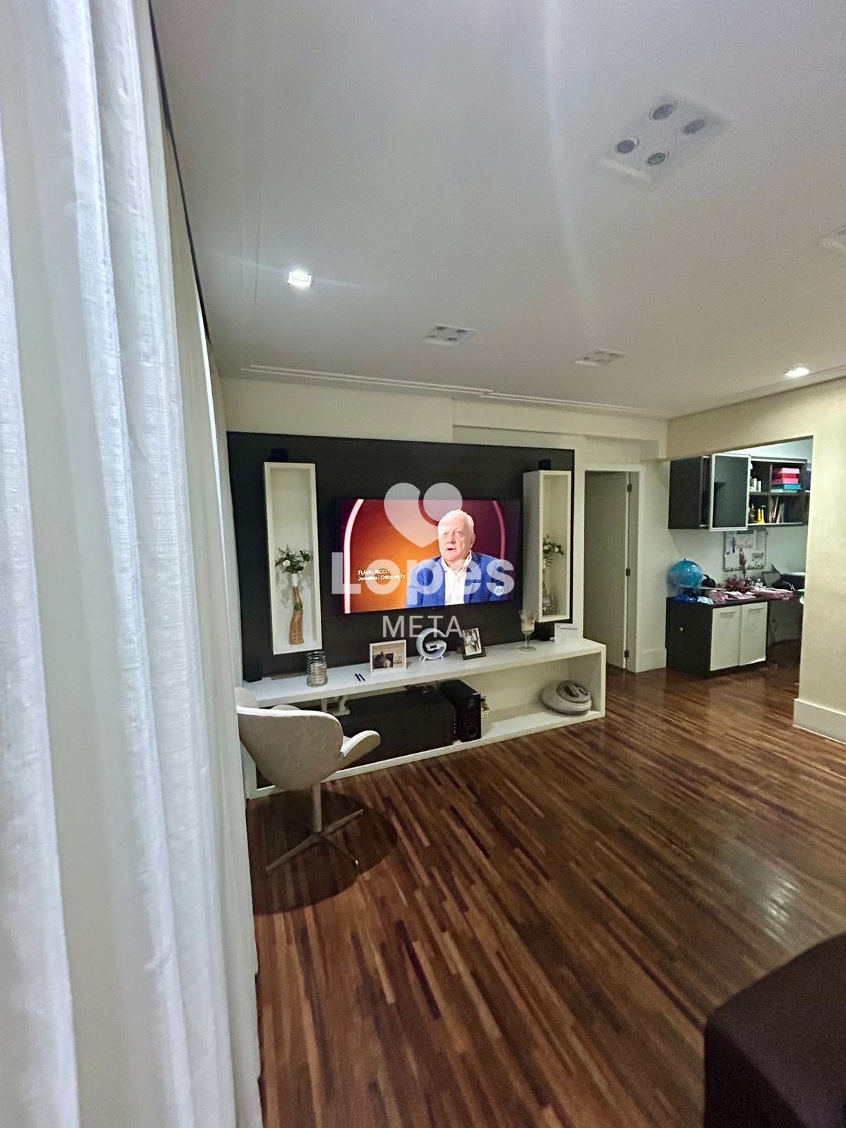 Apartamento para alugar com 3 quartos, 156m² - Foto 6
